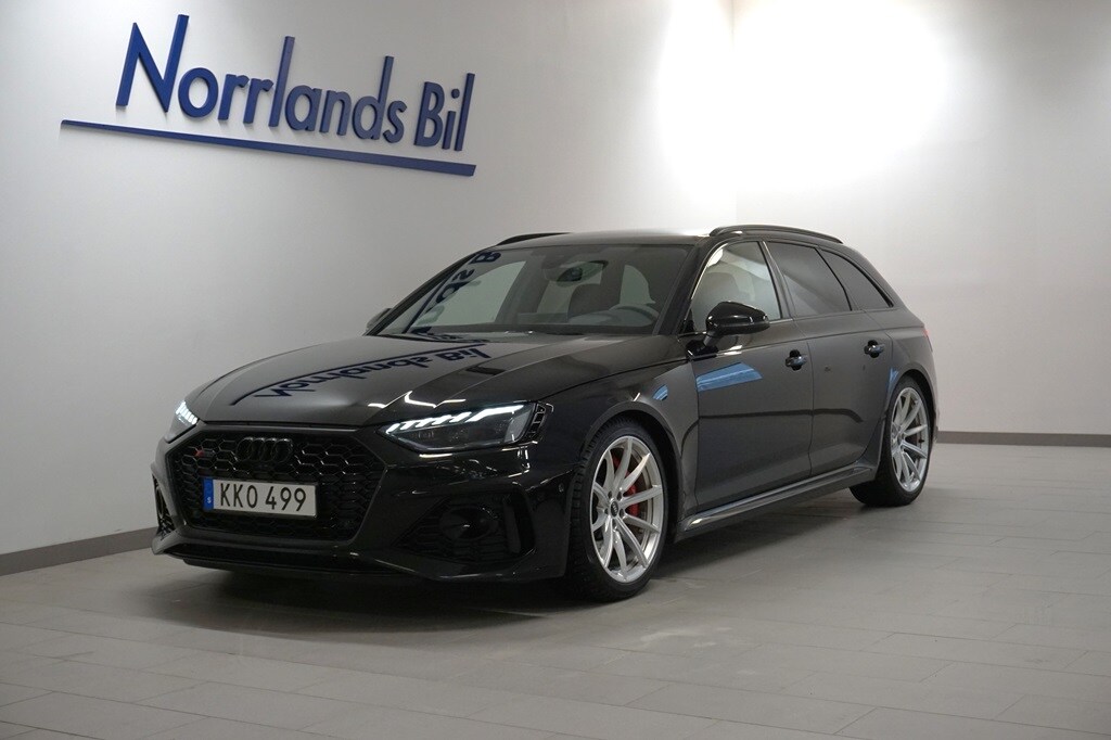 Bild som visar&nbsp;Audi RS 4 Avant&nbsp;RS 4 Avant 450 hk tiptronic - för mer information kontakta din Audi Partner