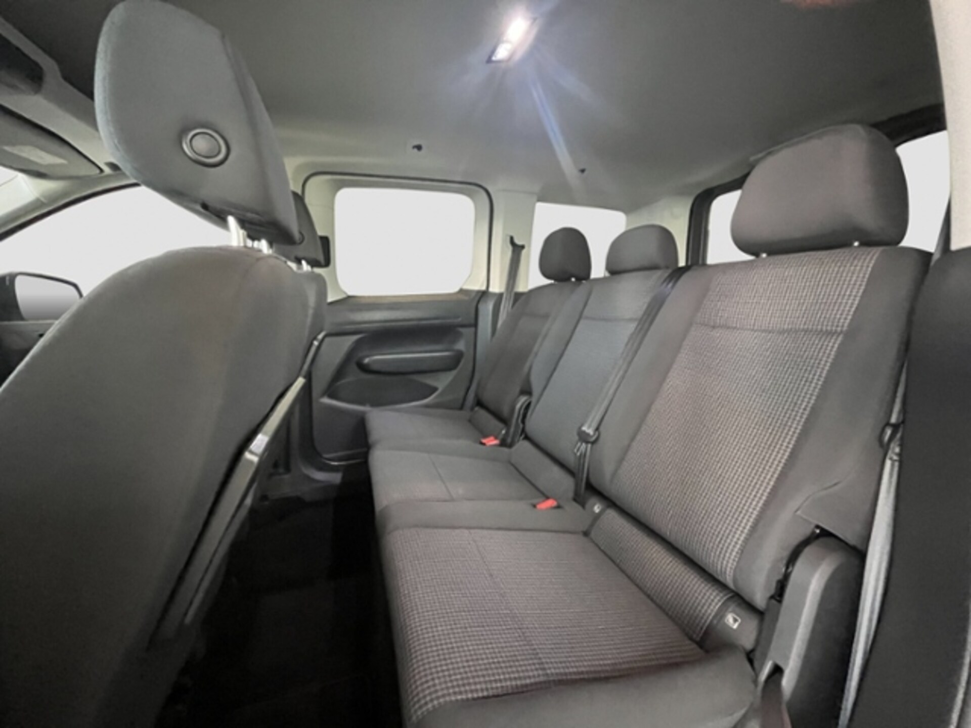 Volkswagen Caddy Basis-Modell