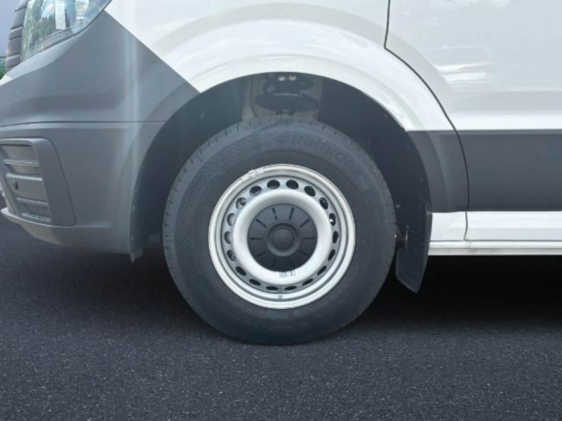 Volkswagen Crafter Kasten mittlerer Radstand