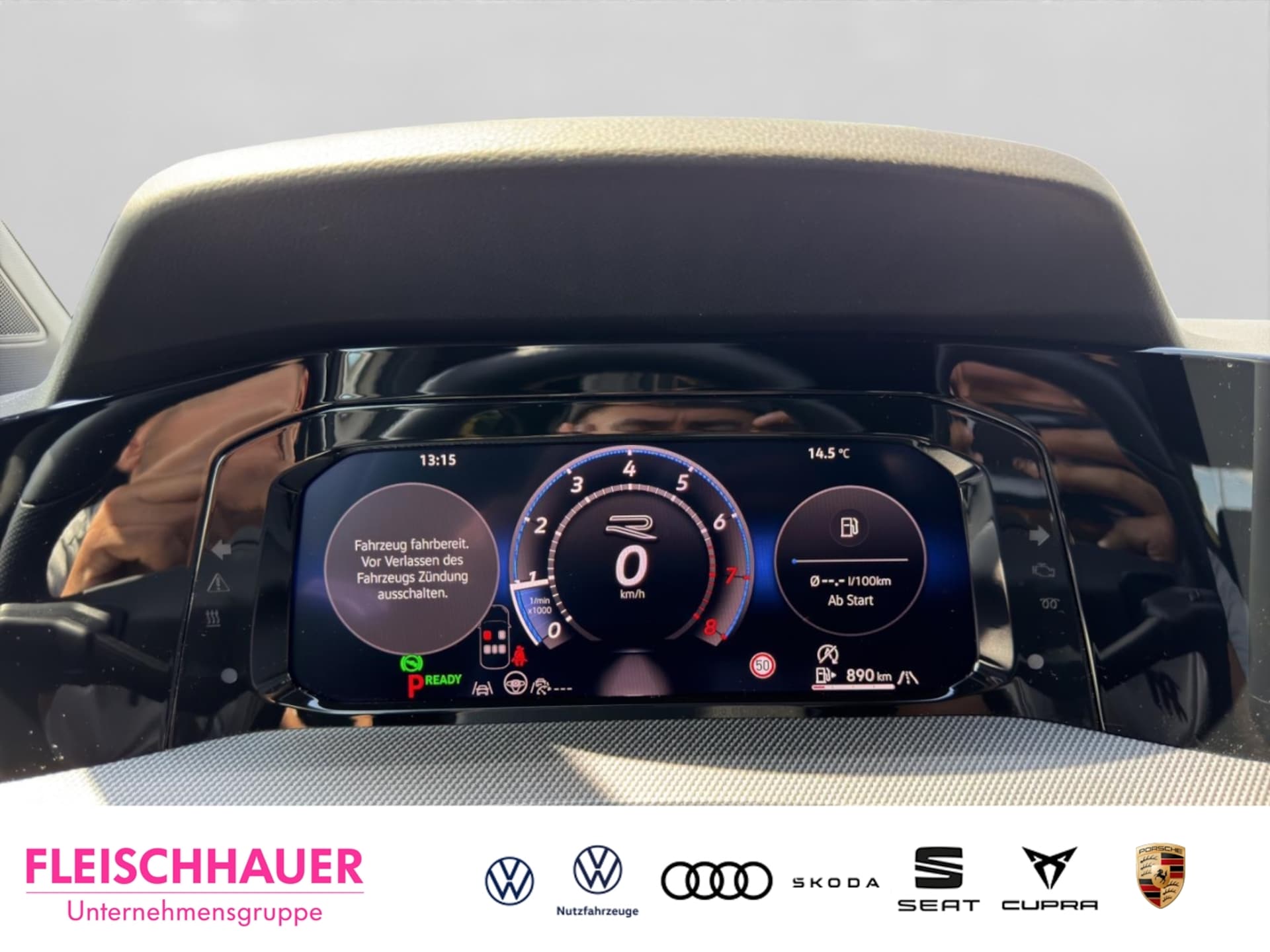 Volkswagen Golf R-Line