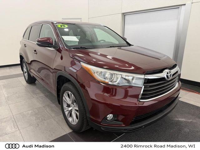 Photo of 2015 Toyota Highlander 
