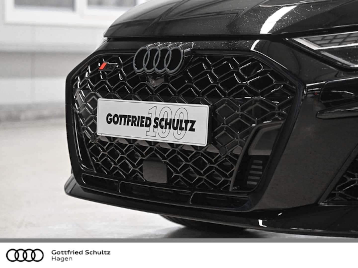 Bild über Audi RS 3 Limousine TFSI quattro 294 kW S tronic - für weitere Informationen kontaktieren Sie den Audi Partner