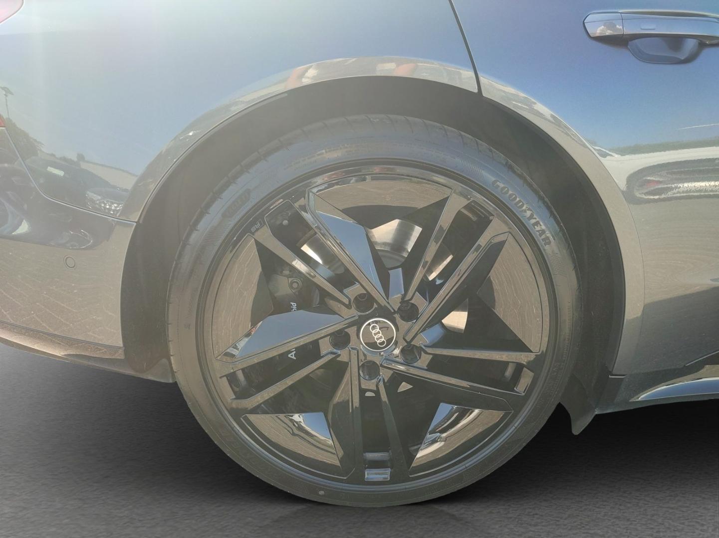 Image about Audi e-tron GT e-tron quattro