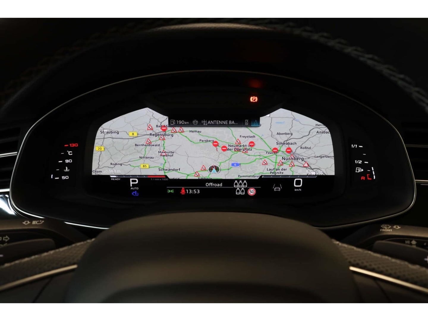 Bild über Audi SQ7 SUV TFSI quattro tiptronic - für weitere Informationen kontaktieren Sie den Audi Partner