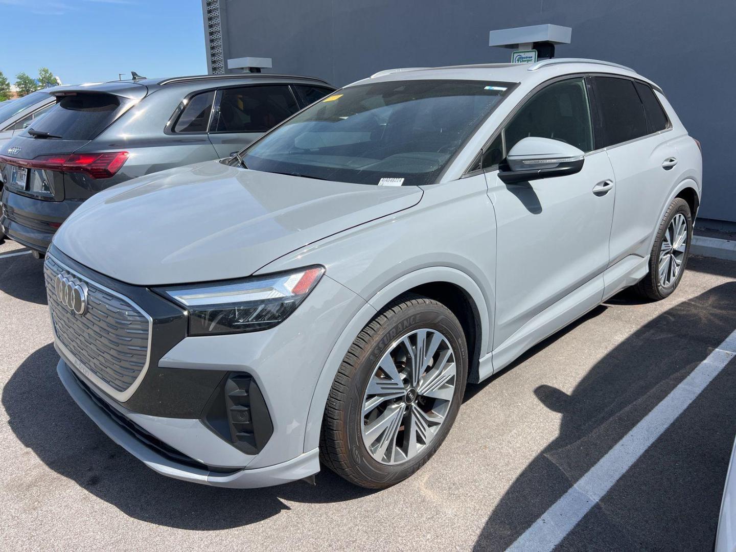 2023 Audi Q4 e-tron 40 Premium's photo