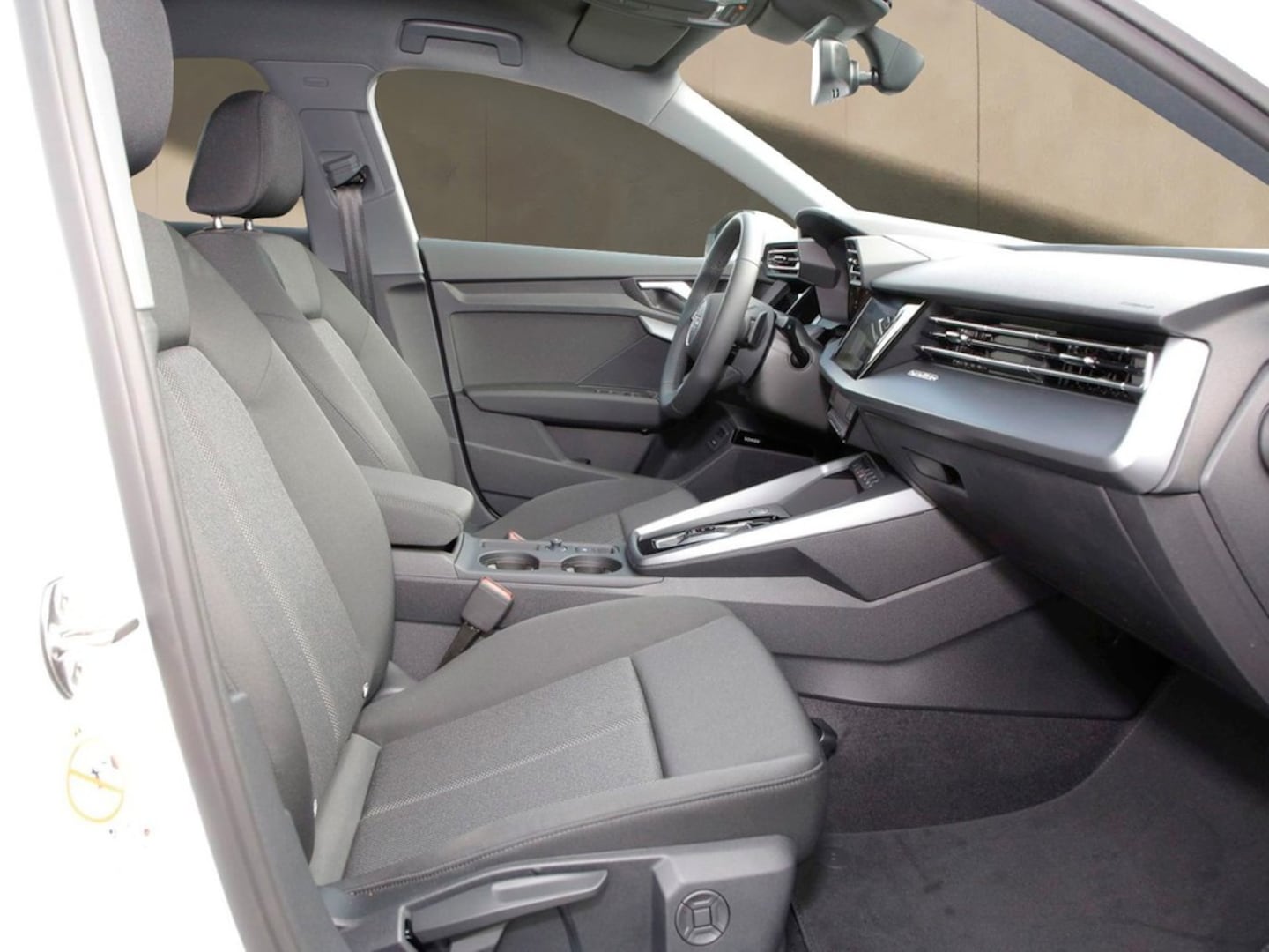 Bild über Audi A3 Sportback S line TFSI quattro 150 kW S tronic - für weitere Informationen kontaktieren Sie den Audi Partner