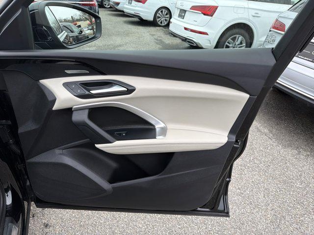 2025 Audi New Q5 Premium Plus - Photo 21
