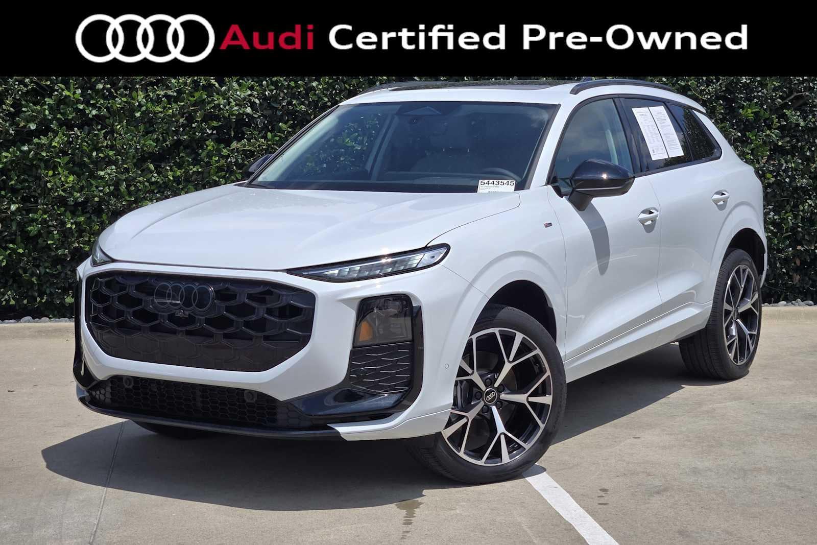 2026 Audi Q3 S line quattro's photo