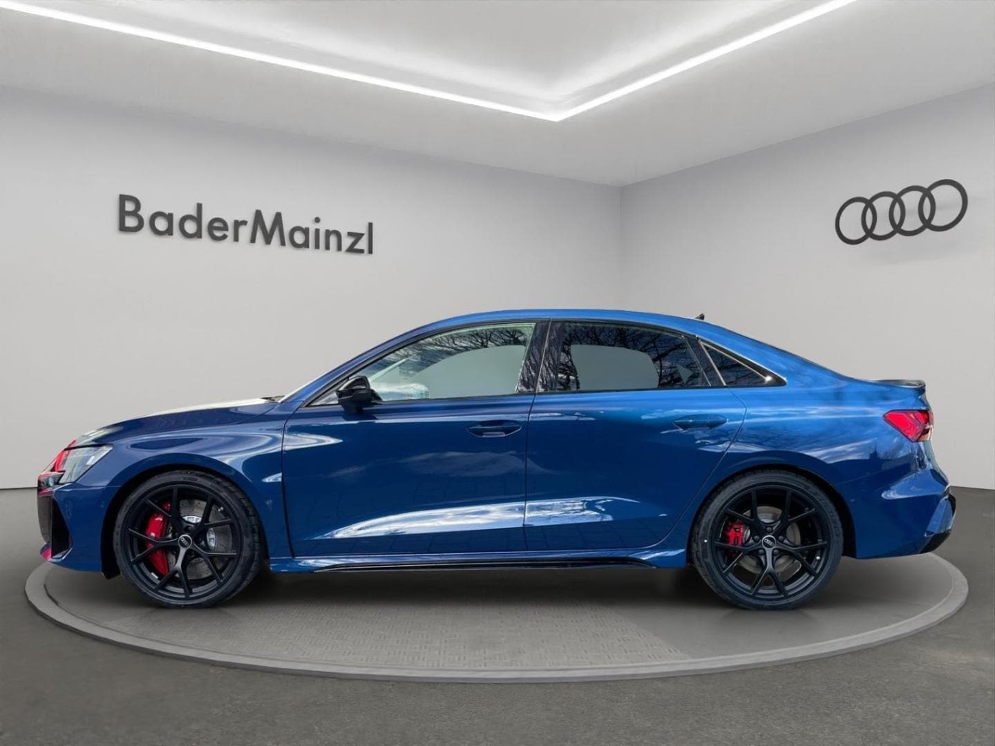 Image about Audi RS 3 Limousine TFSI quattro S tronic