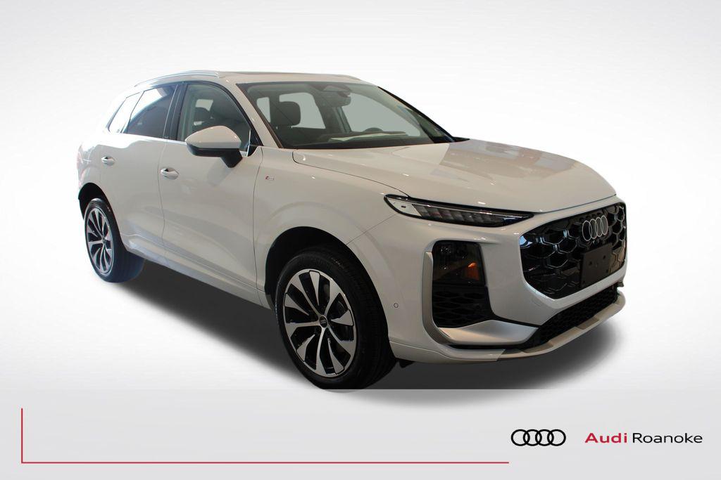 2026 Audi Q3 S line quattro's photo