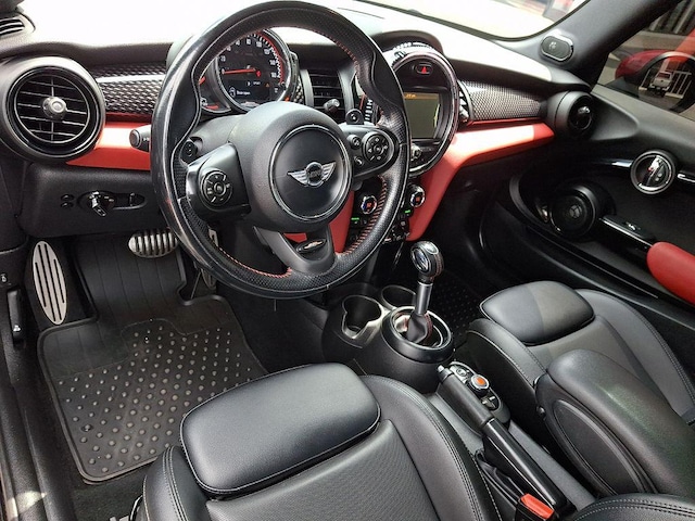 2018 MINI