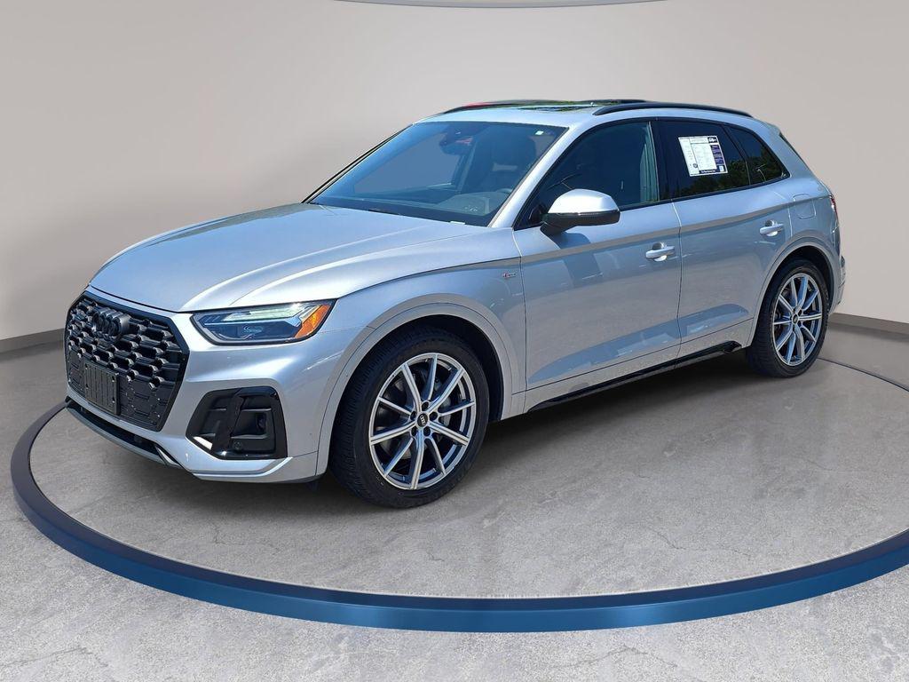 2023 Audi Q5 55 e Premium Plus's photo