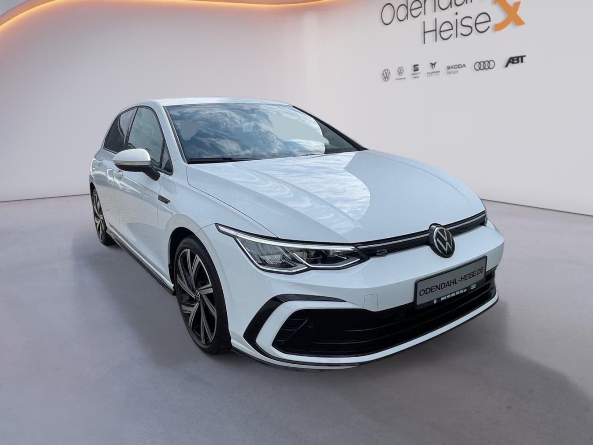 Volkswagen Golf R-Line