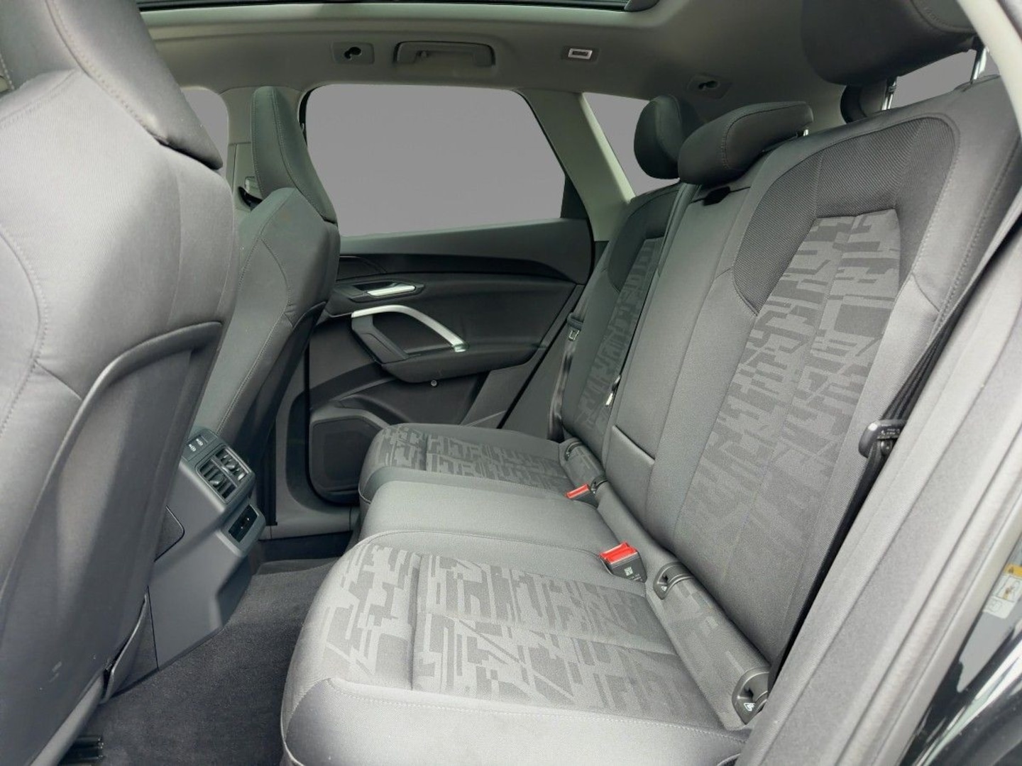 Bild über Audi Q5 SUV TFSI quattro 150 kW S tronic - für weitere Informationen kontaktieren Sie den Audi Partner