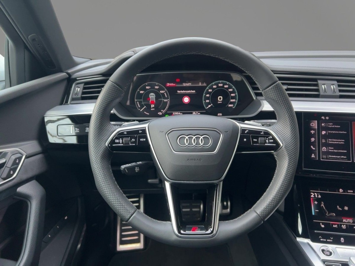Bild über Audi Q8 e-tron advanced 55 e-tron quattro - für weitere Informationen kontaktieren Sie den Audi Partner