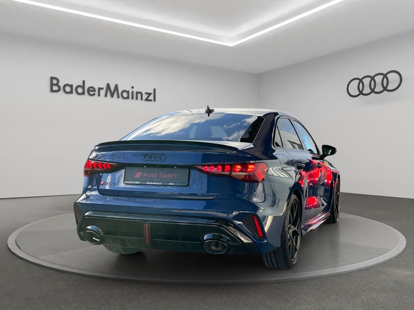Image about Audi RS 3 Limousine TFSI quattro S tronic