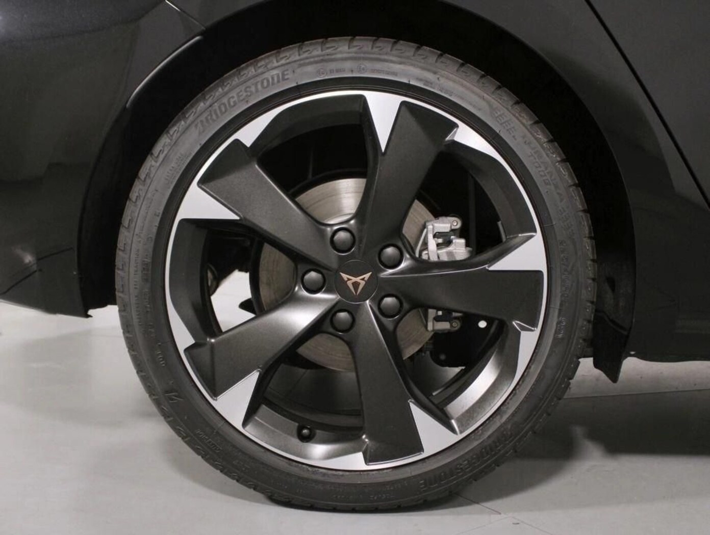 CUPRA Leon Sportstourer 1.5 eTSI DSG 110 kW (150 CV) — photo 9