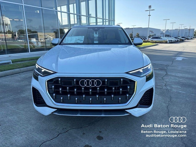 2026 Audi Q8