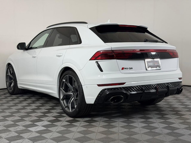 2026 Audi RS Q8 SUV performance