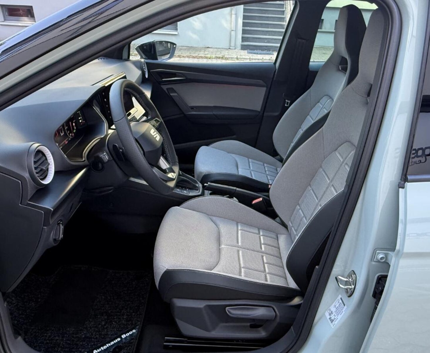 SEAT Arona – Bild 6