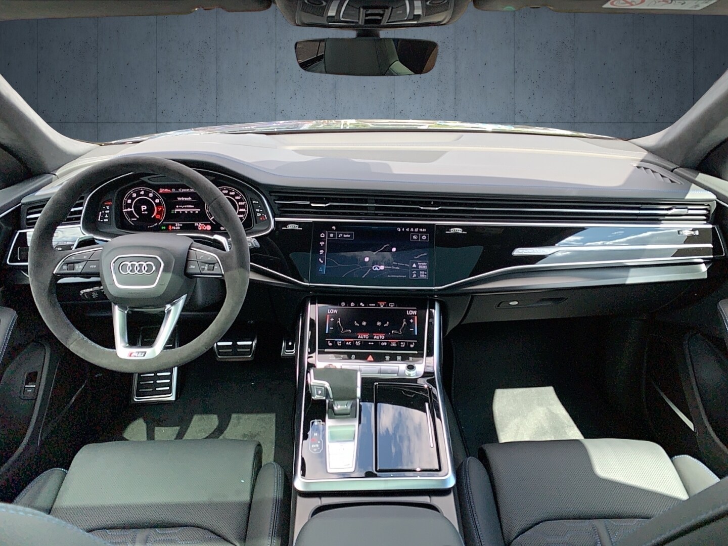 Image about Audi RS Q8 SUV TFSI quattro 471 kW tiptronic