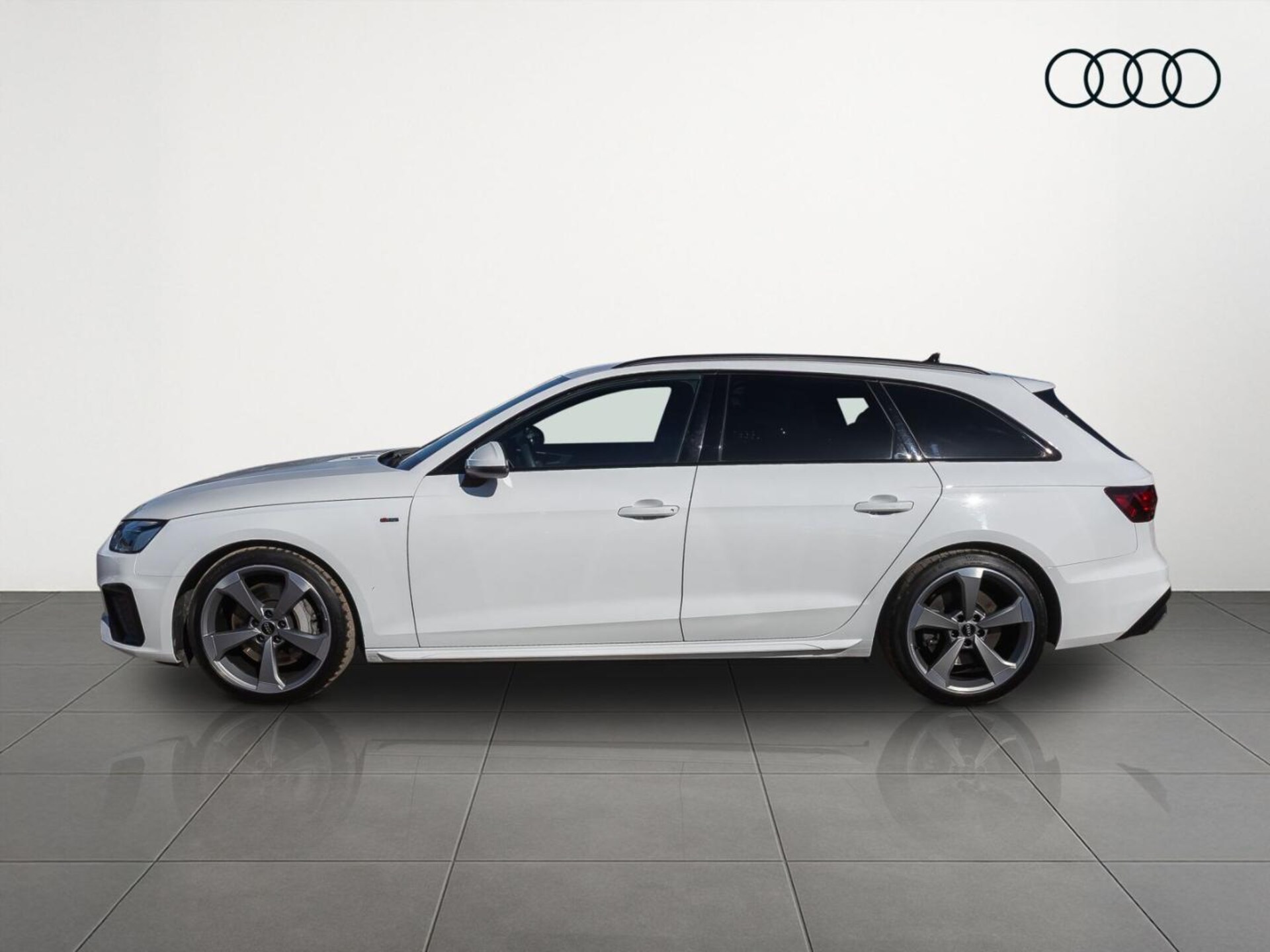 Audi A4 Avant S line