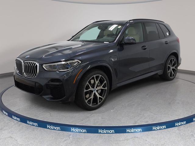 2022 BMW