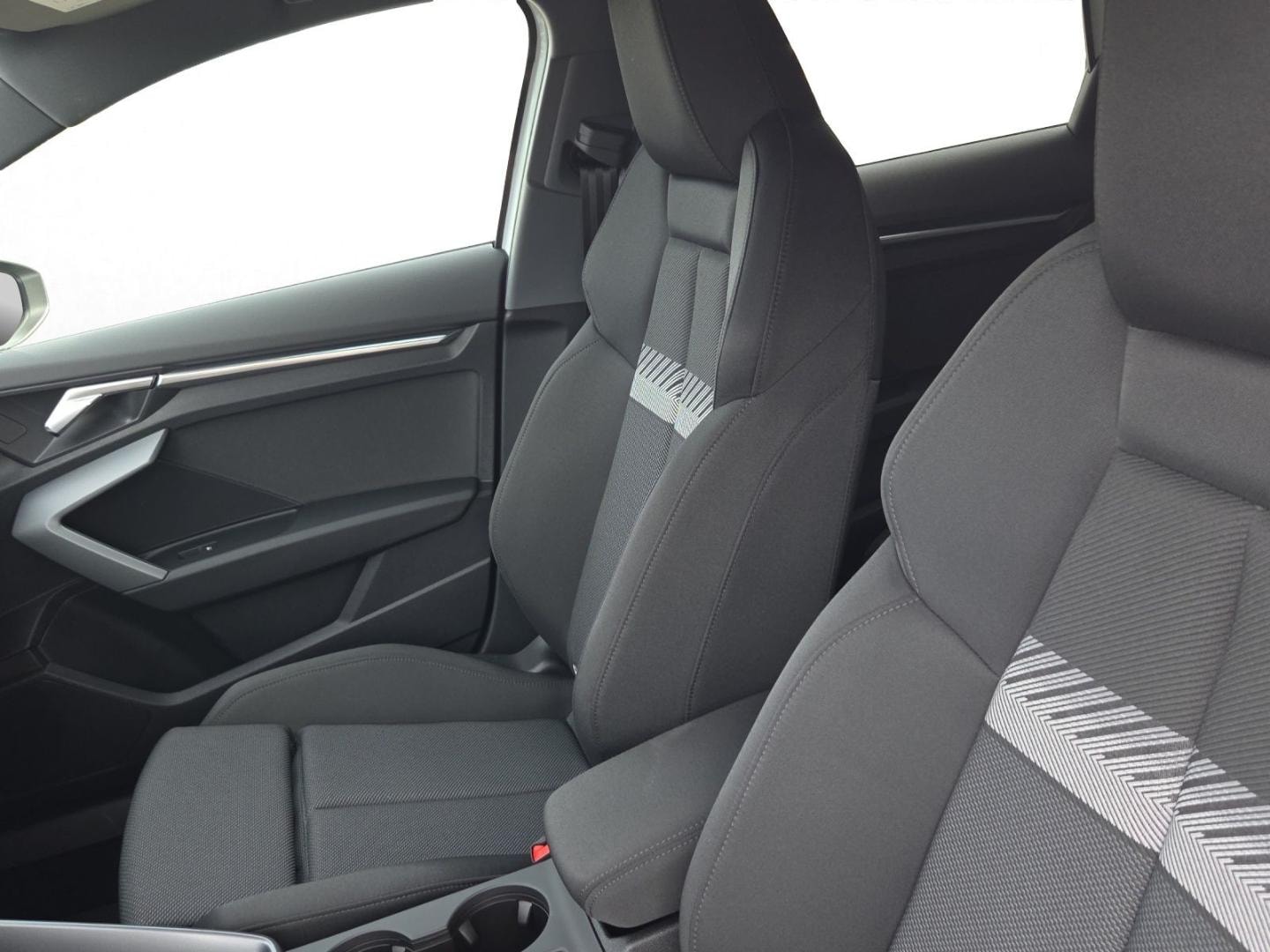 Bild über Audi A3 allstreet TFSI quattro S tronic - für weitere Informationen kontaktieren Sie den Audi Partner