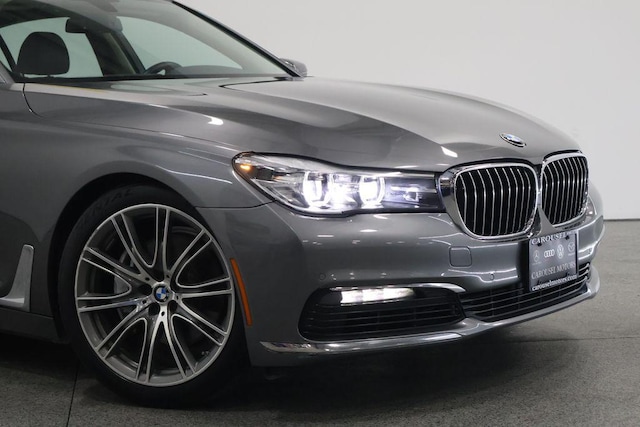 2018 BMW 740i