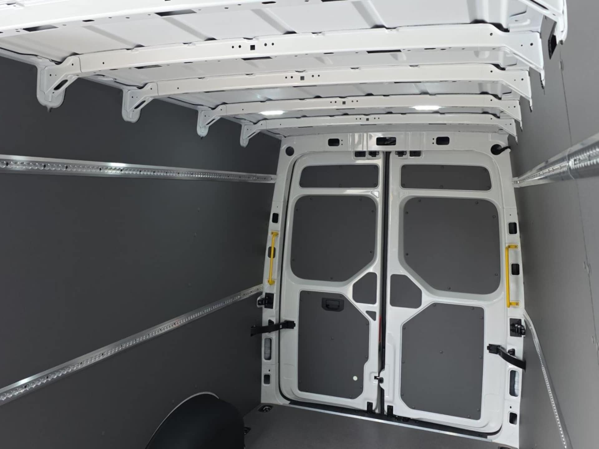 Volkswagen Crafter Kasten langer Radstand