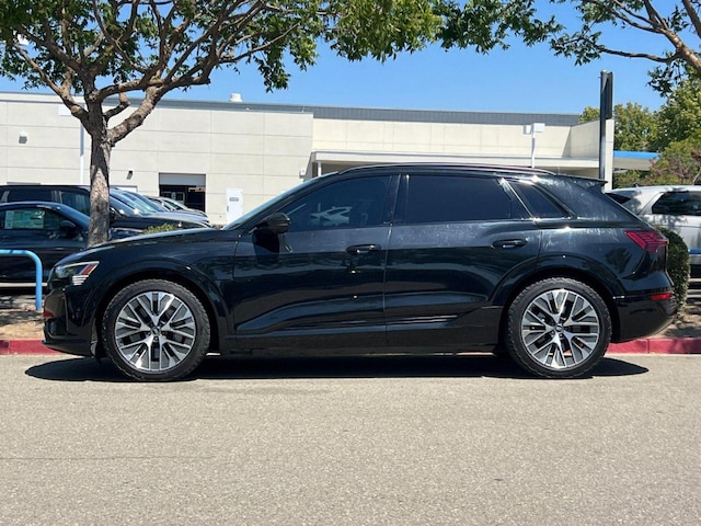 2024 Audi Q8 e-tron