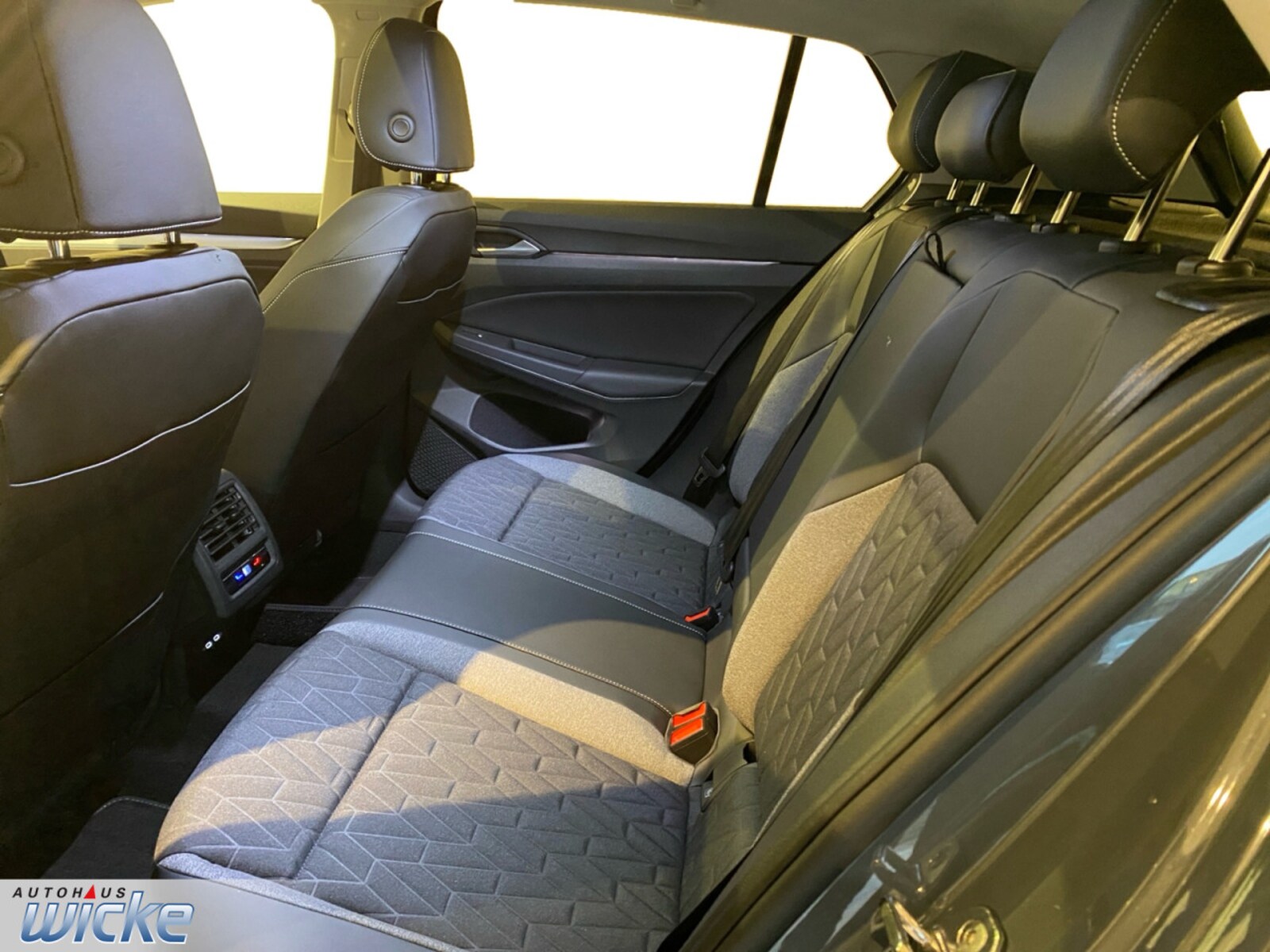 Volkswagen Golf – Bild 9