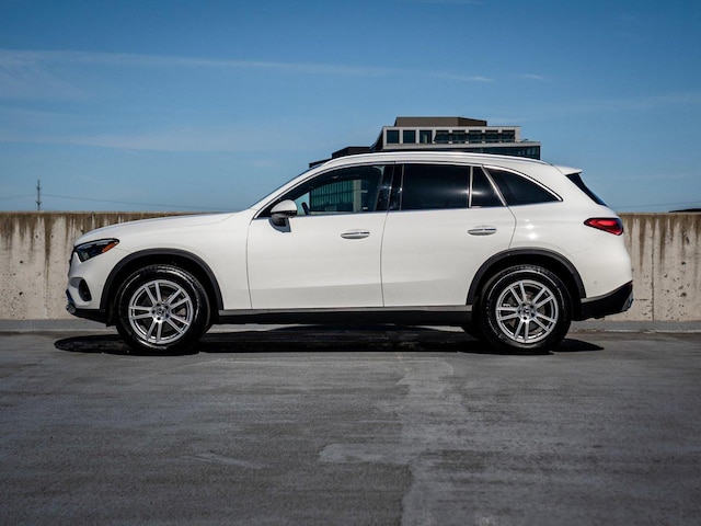2024 Mercedes-Benz GLC 300