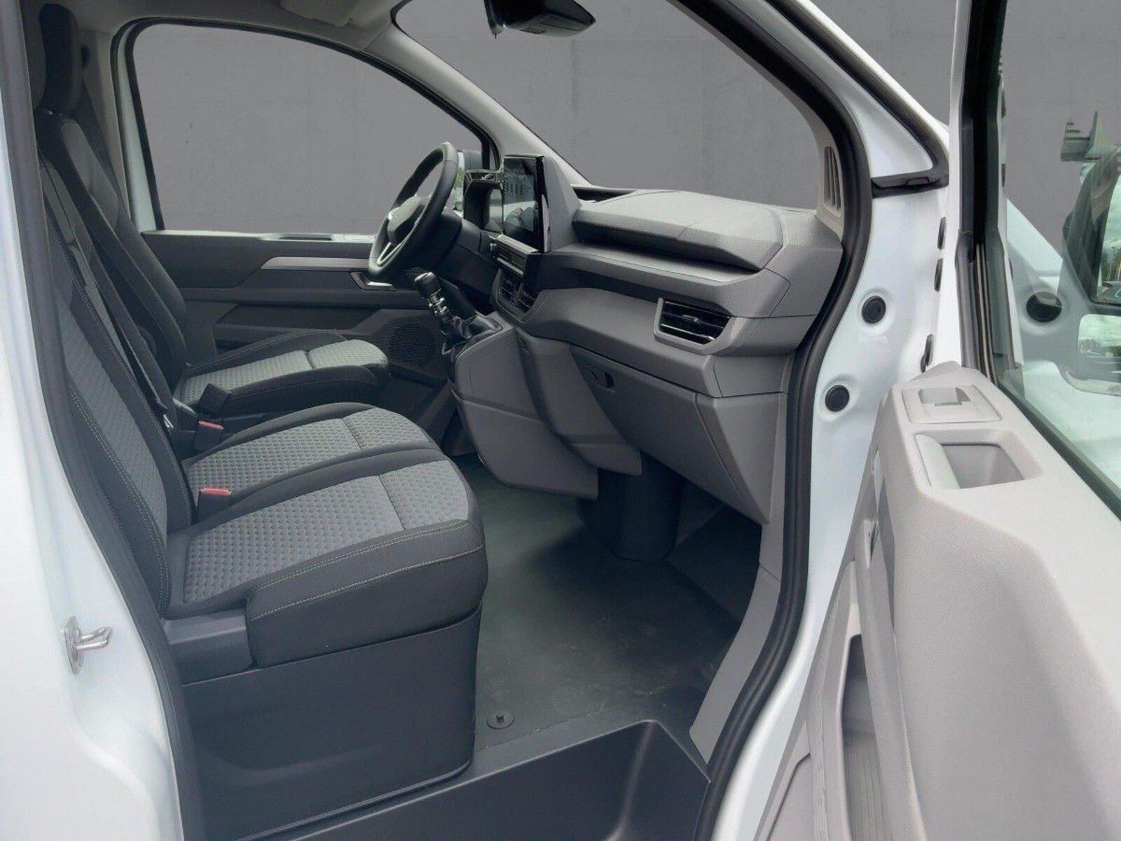 Volkswagen Transporter Kasten kurzer Radstand – Bild 12