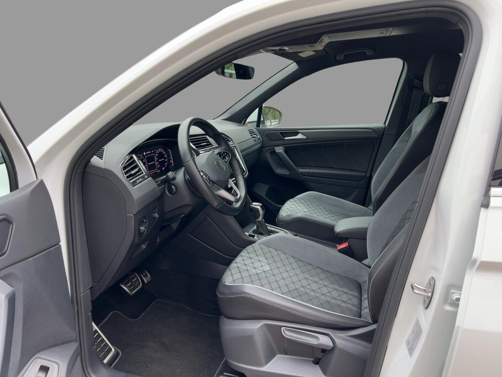 Volkswagen Tiguan – Bild 9
