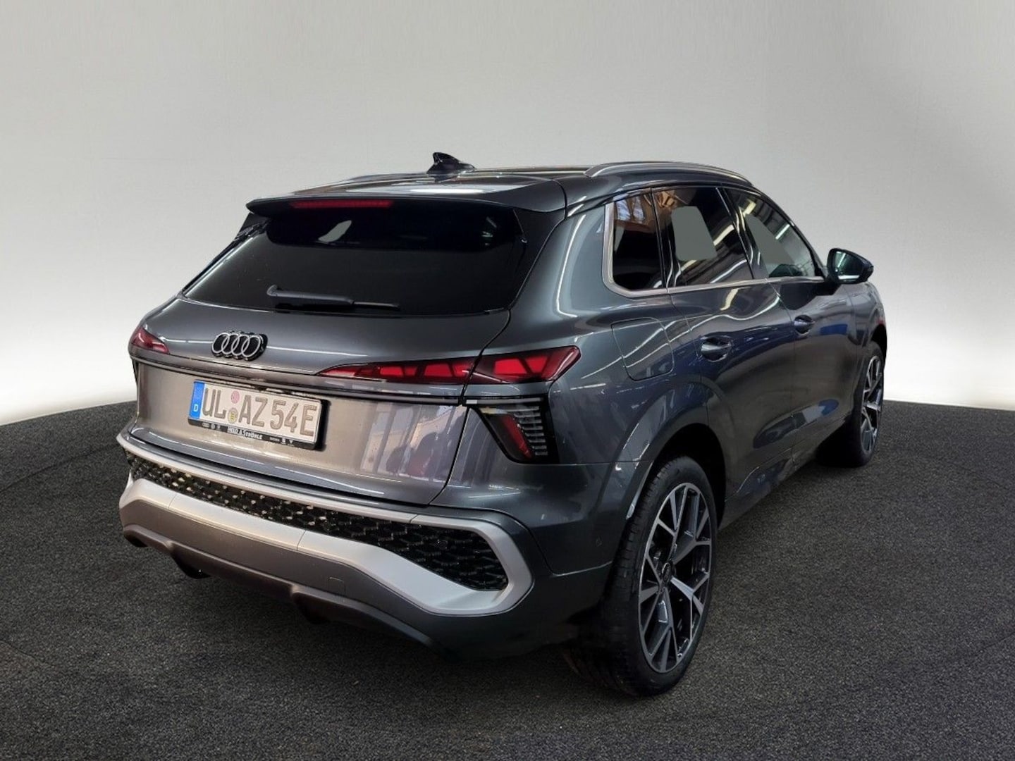 Bild über Audi Q3 SUV e-hybrid e-hybrid 200 kW S tronic - für weitere Informationen kontaktieren Sie den Audi Partner