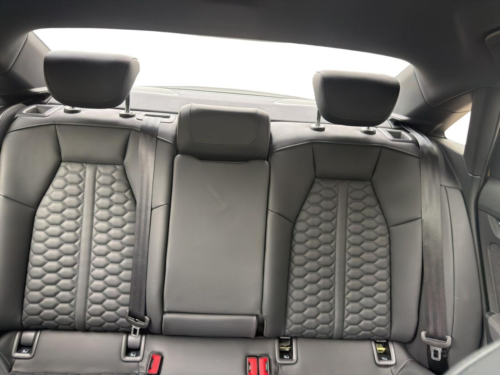 Audi RS 3 Limousine – Bild 3