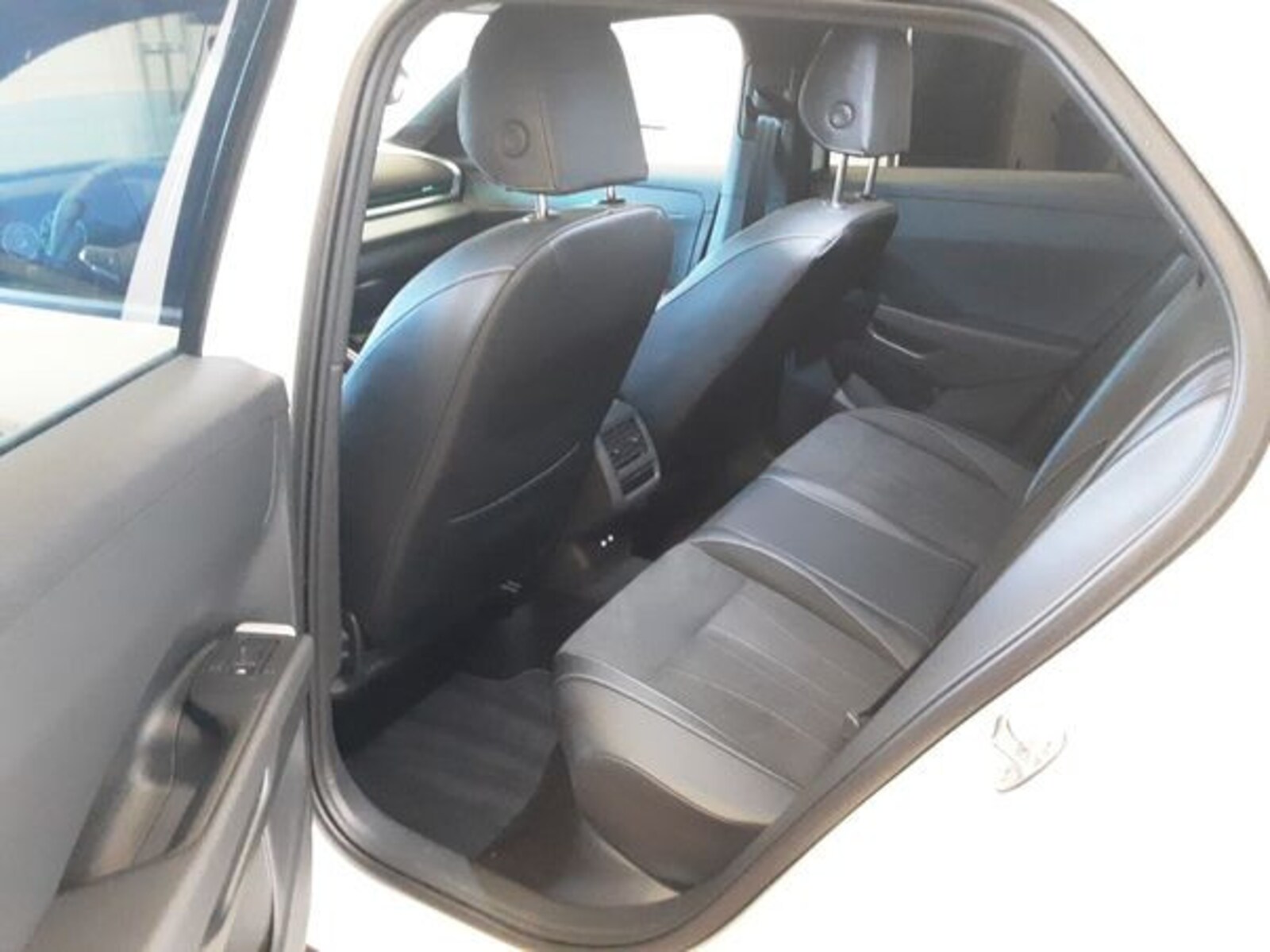 Volkswagen T-Roc – Bild 9