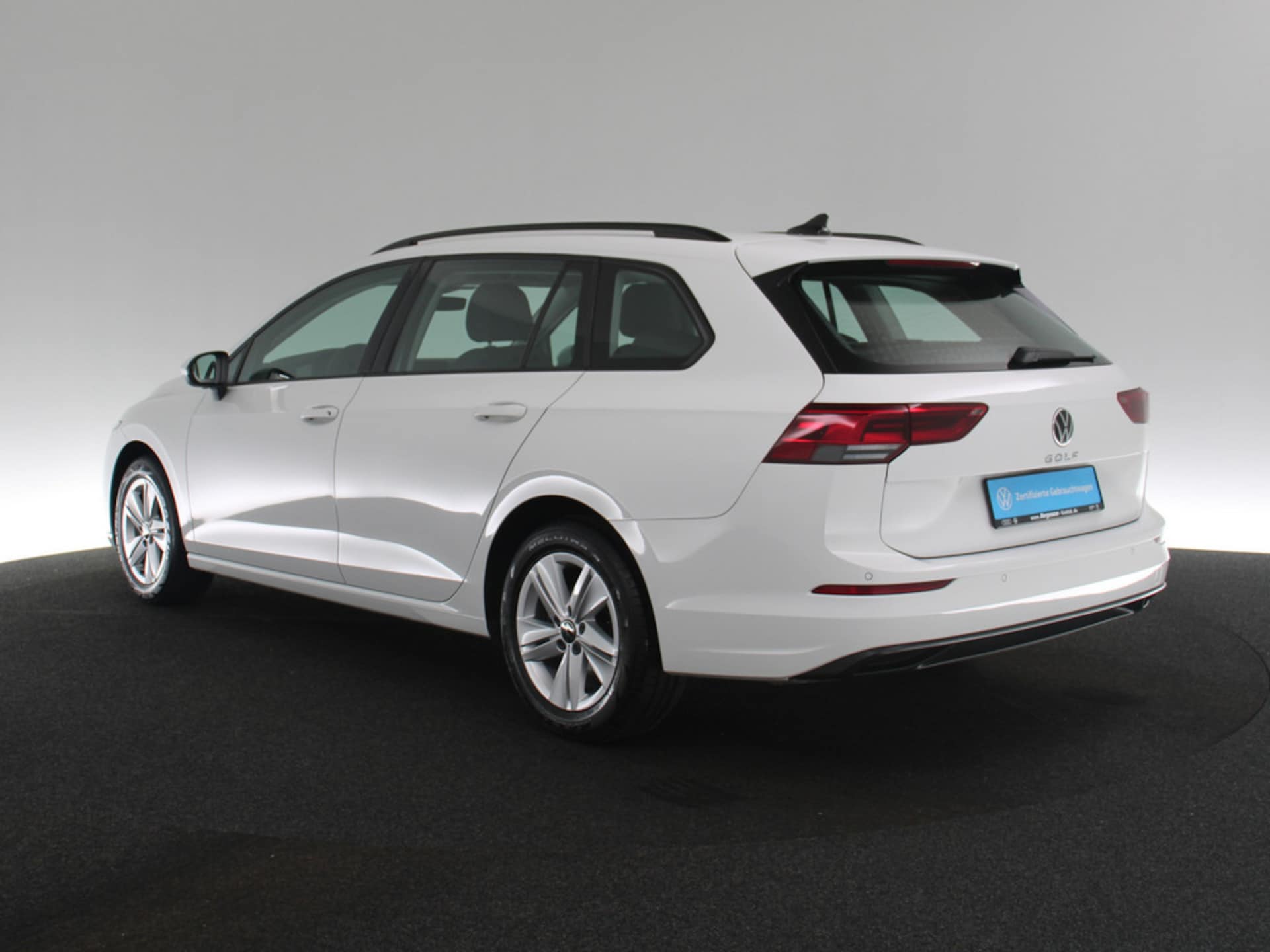 Volkswagen Golf Variant Life