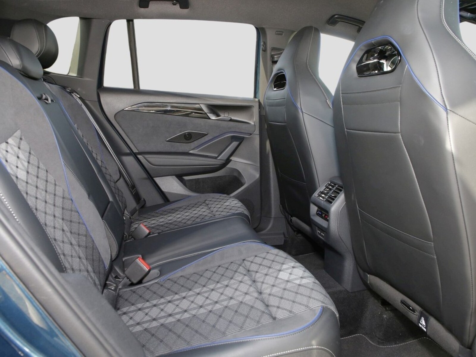 Volkswagen Tiguan – Bild 13