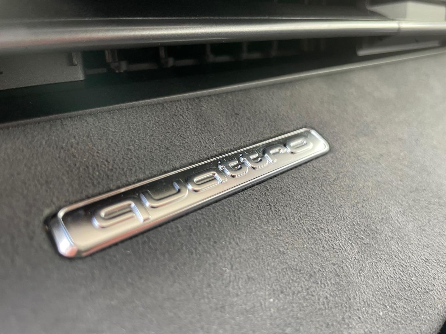Image about Audi RS 3 Limousine TFSI quattro S tronic