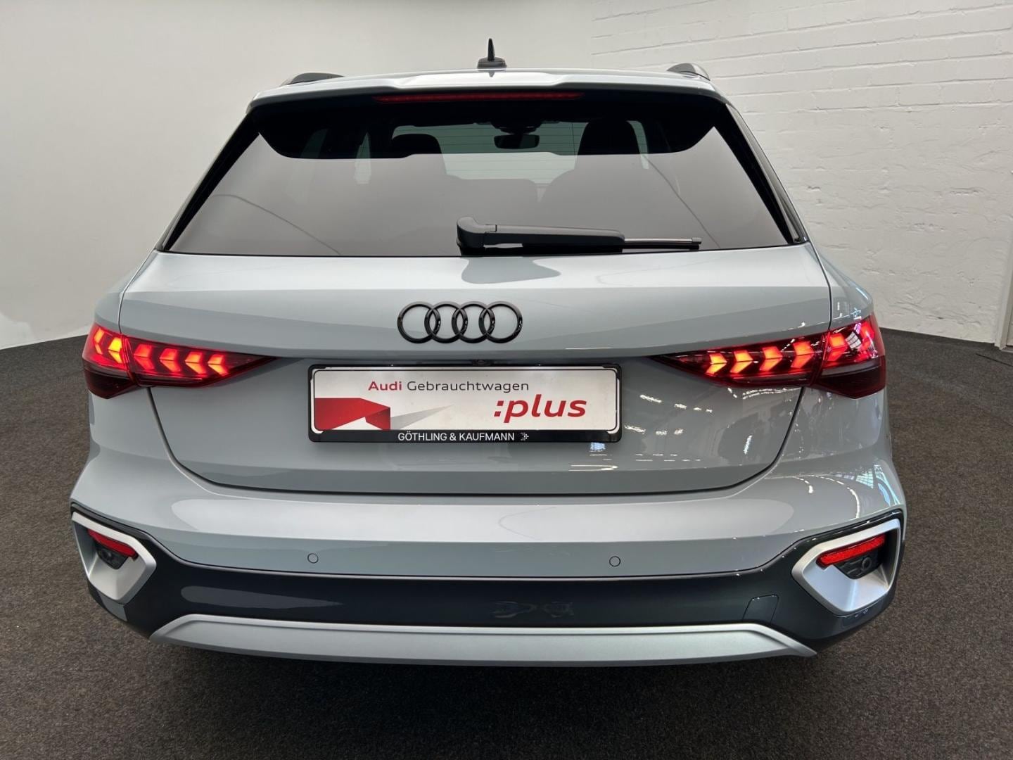 Bild über Audi A3 allstreet 35 TDI S tronic - für weitere Informationen kontaktieren Sie den Audi Partner
