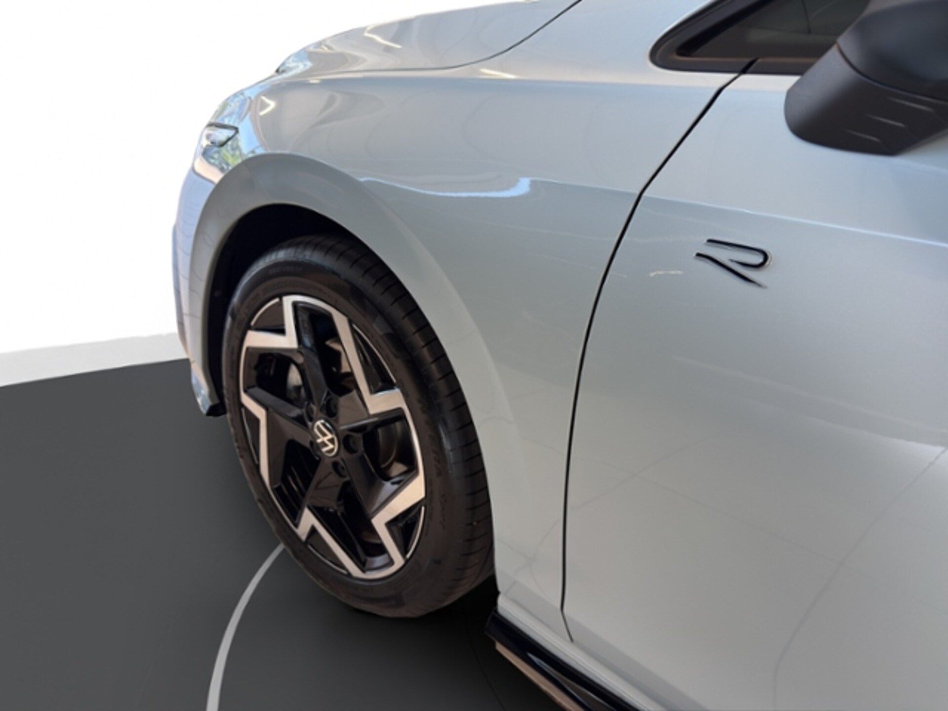 Volkswagen Golf R-Line