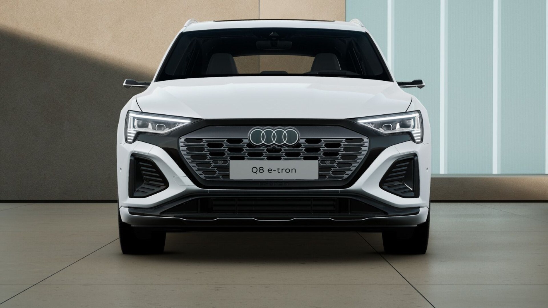 Audi Q8 e-tron S line