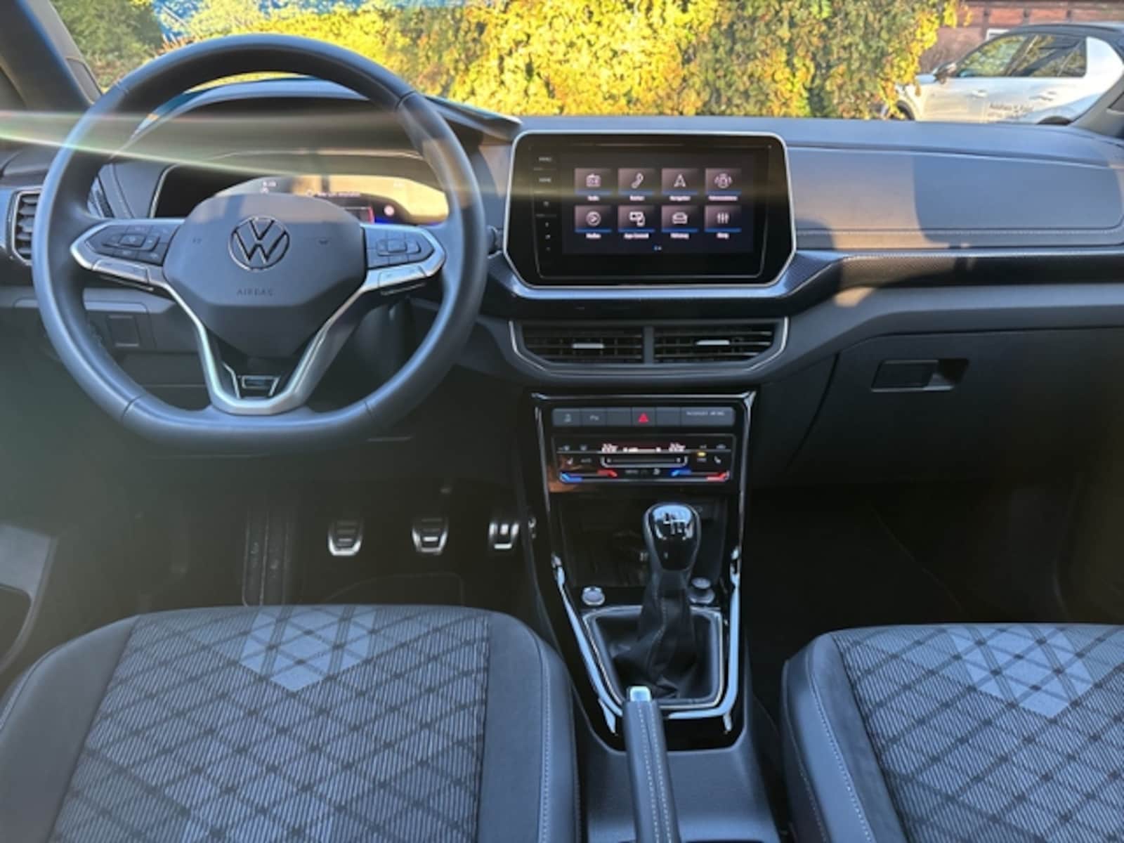Volkswagen T-Cross – Bild 8