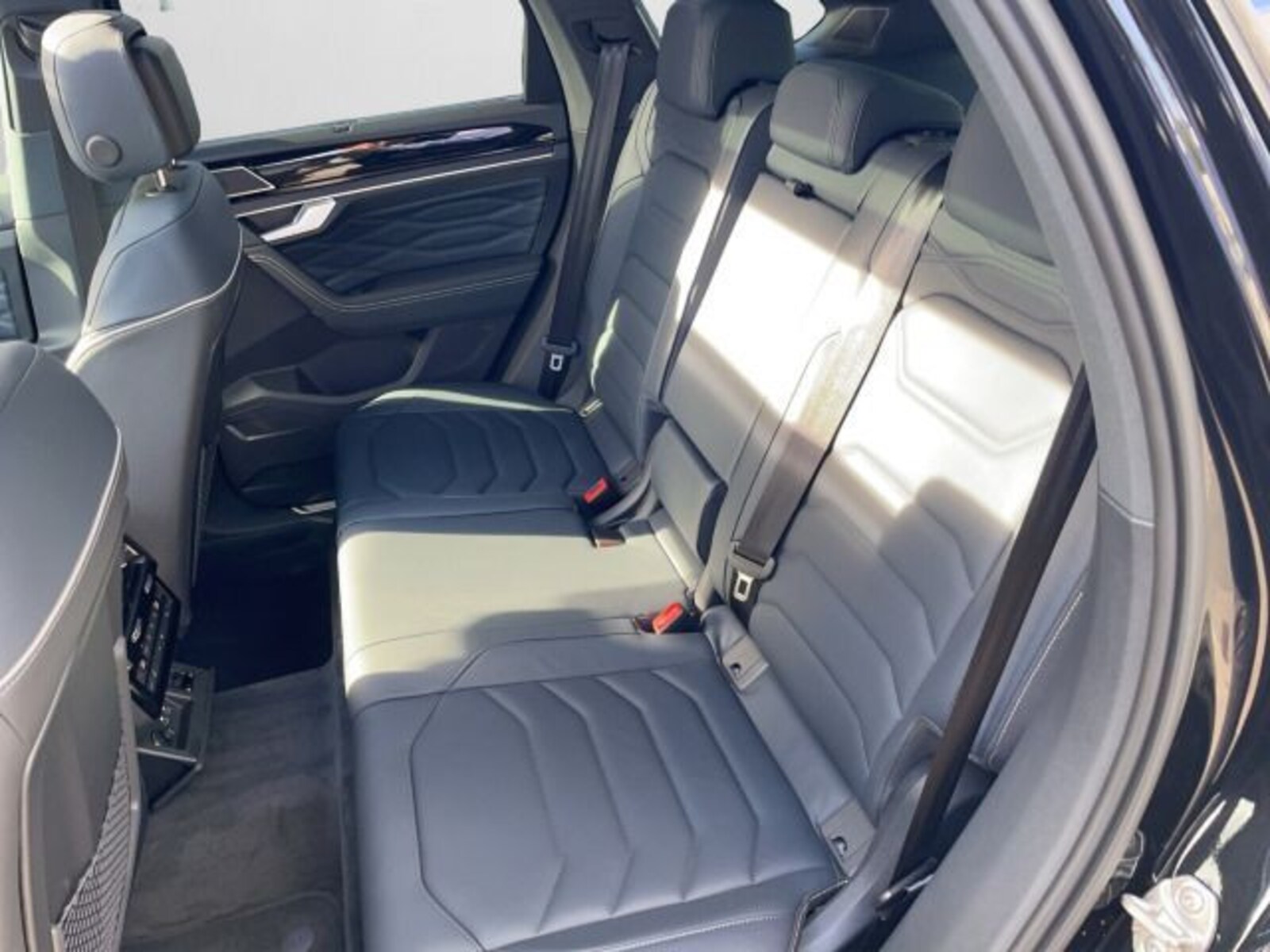 Volkswagen Touareg – Bild 12