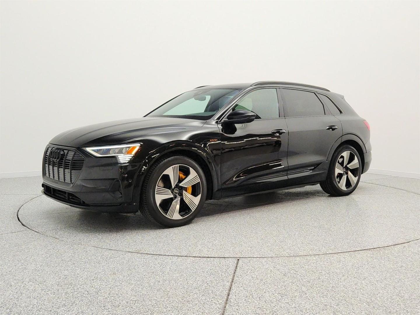 2022 Audi e-tron 95 kWh Premium Plus quattro's photo