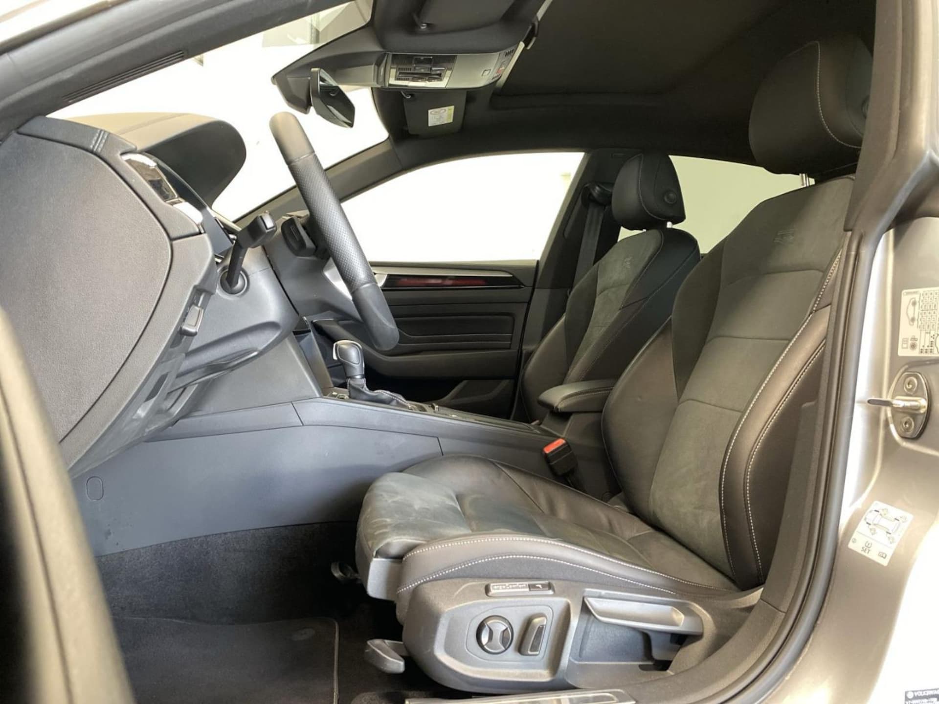 Volkswagen Arteon R-Line