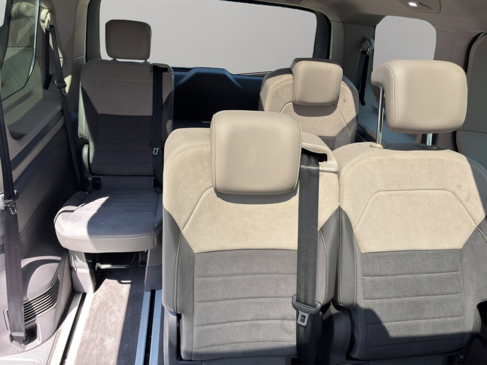 Volkswagen Multivan – Bild 11