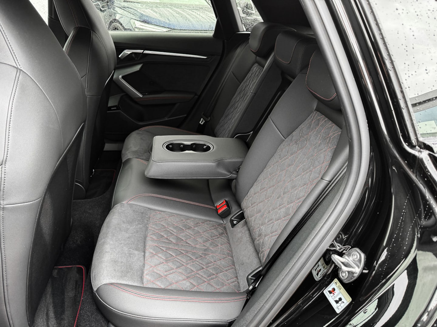 Bild über Audi A3 Sportback TFSI e TFSI e 150 kW S tronic - für weitere Informationen kontaktieren Sie den Audi Partner